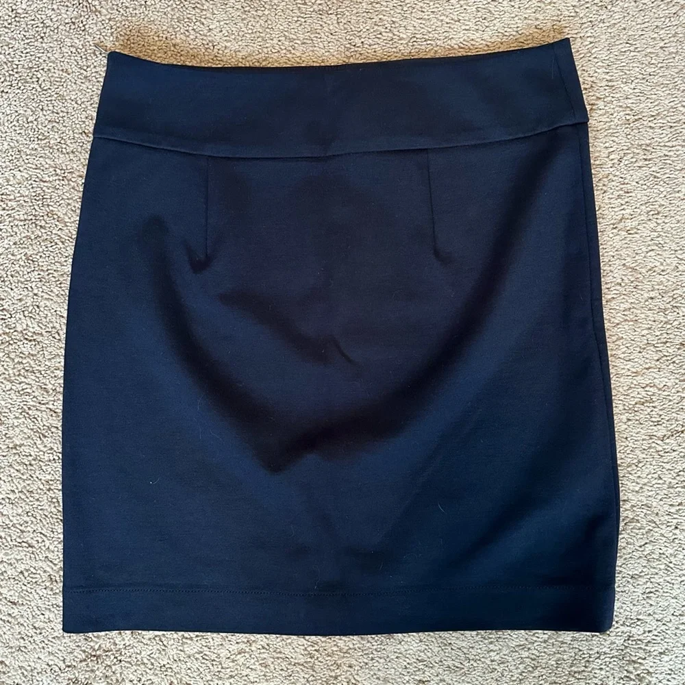 Banana Republic Skirt - Picture 2 of 5